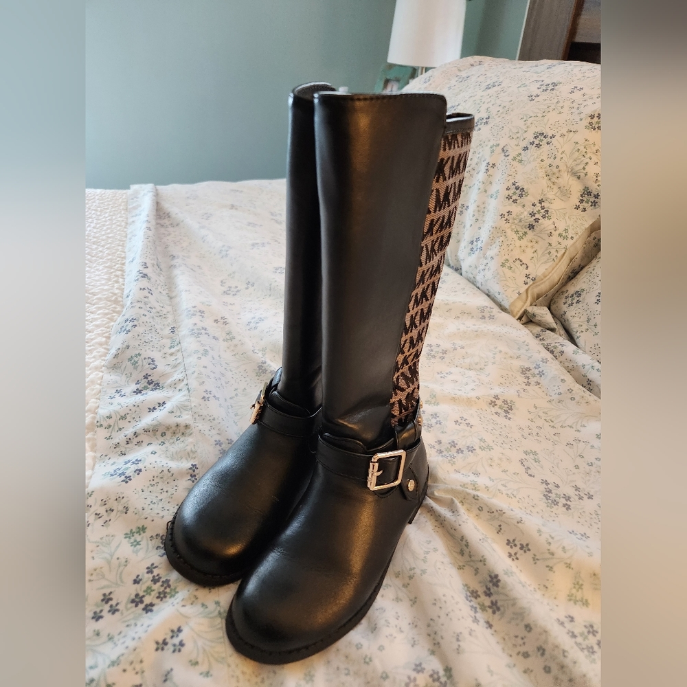 Michael Kohrs girls boots